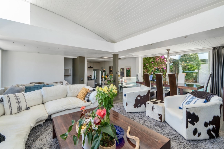 4 Bedroom Property for Sale in Tamboerskloof Western Cape